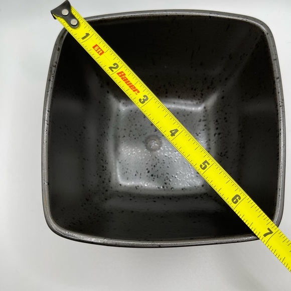 Red Solstice Zinnia Bowl - Picture 6 of 6